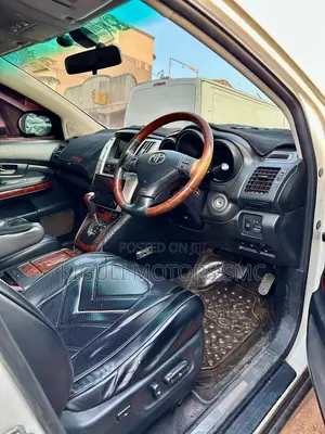 Toyota Harrier 2006 White