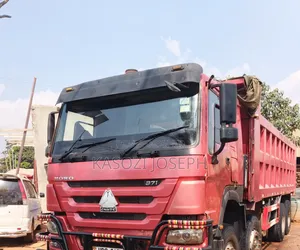 12 Type Sino Truck