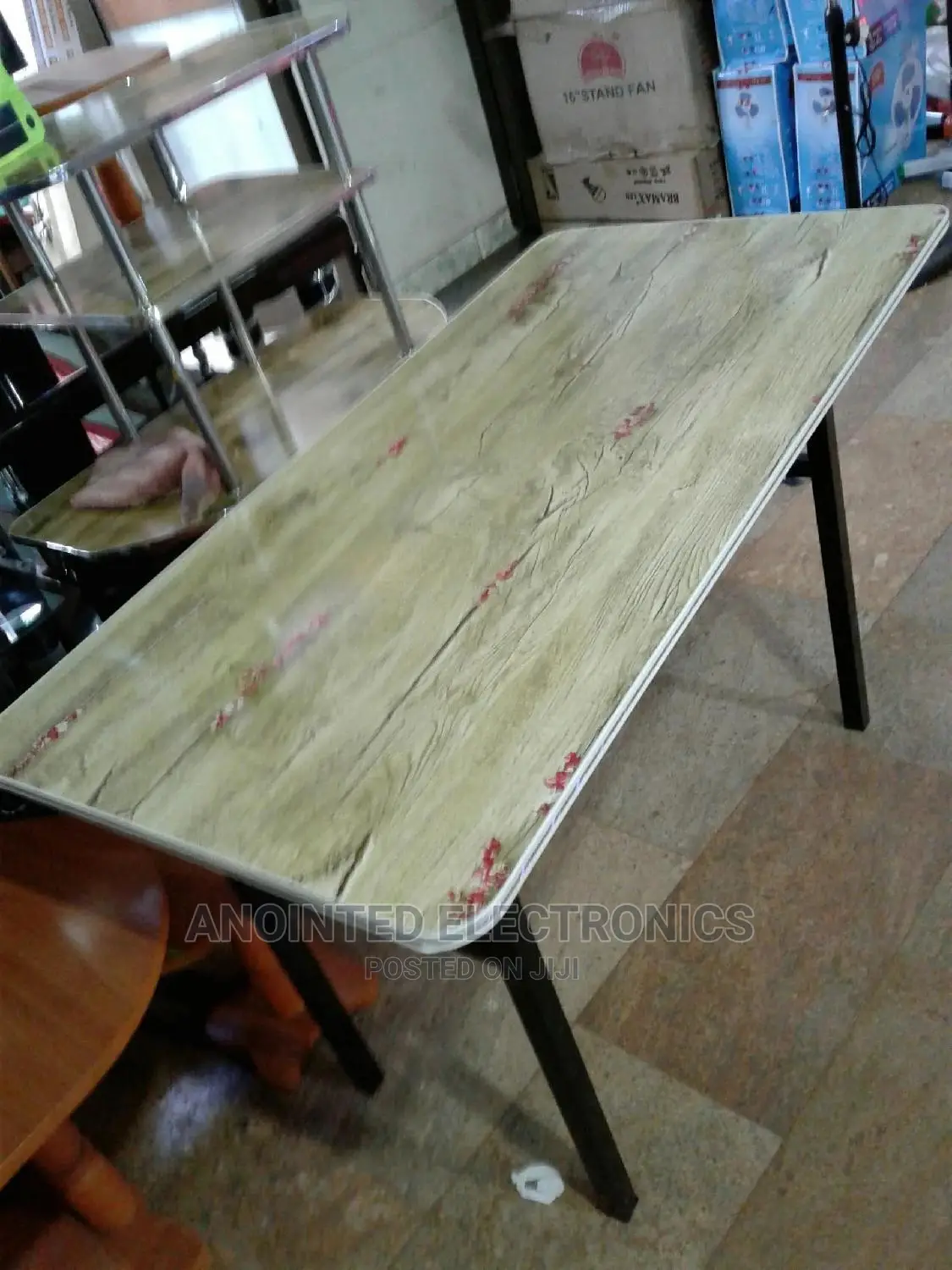 Simple Dining Table