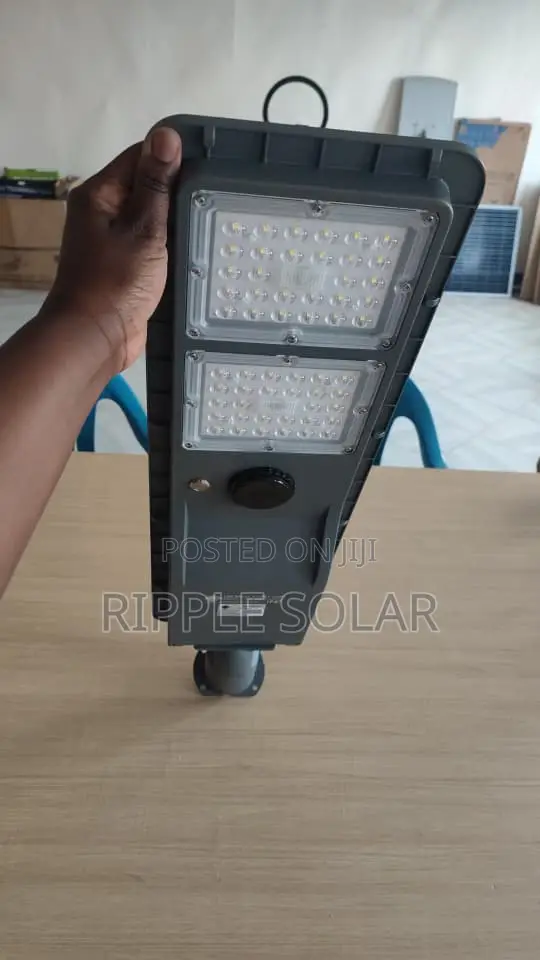 300W Industrial Solar Street Light With Inbuilt Panel