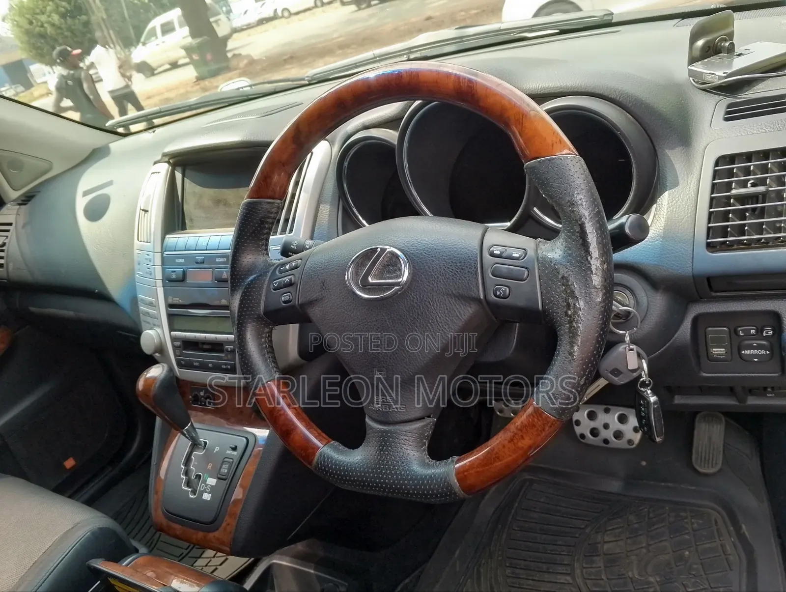Toyota Harrier 2012 Silver