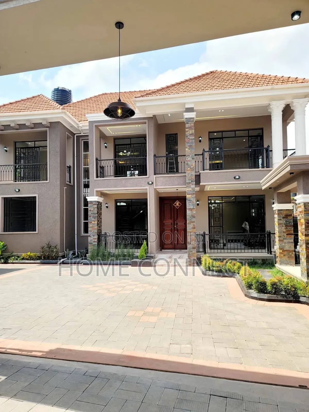 5bdrm Duplex in Akright Estate, Central Division for sale