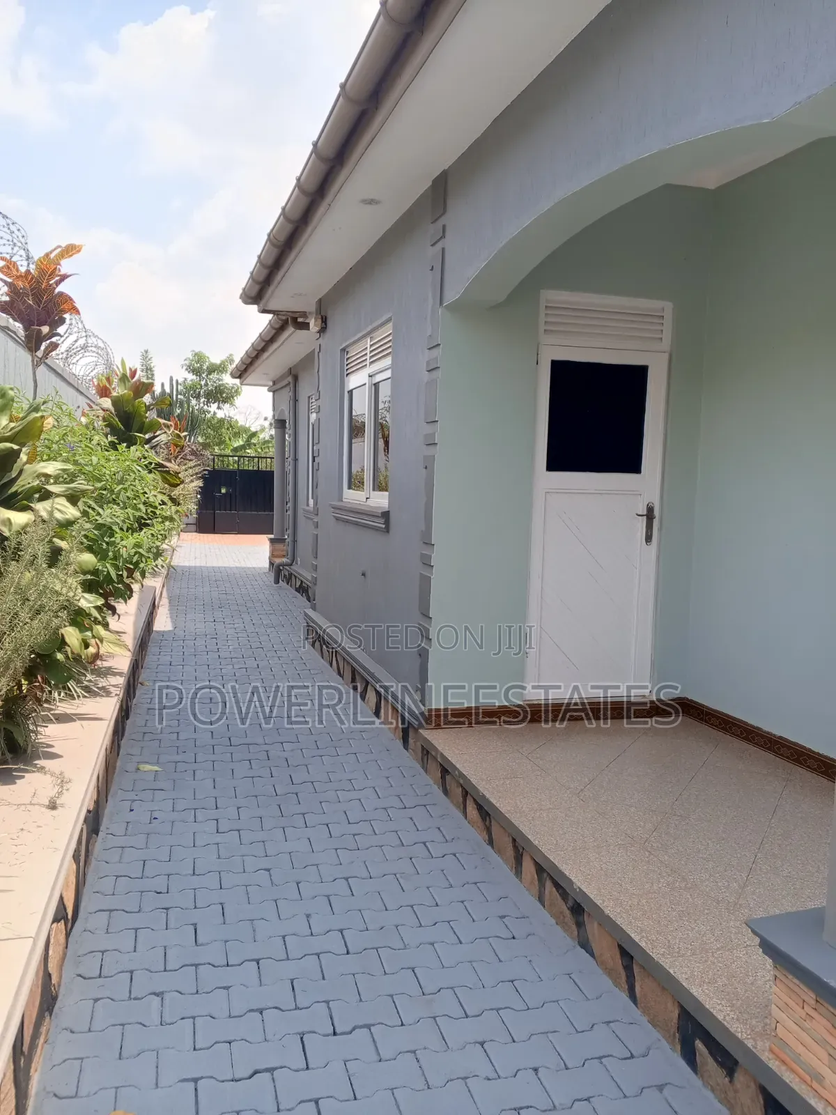 3bdrm House in Powerlineestates, Wakiso / Wakiso for sale