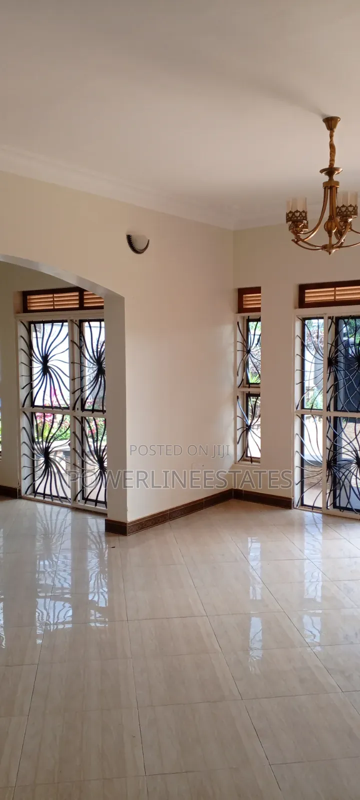 3bdrm House in Powerlineestates, Wakiso / Wakiso for sale
