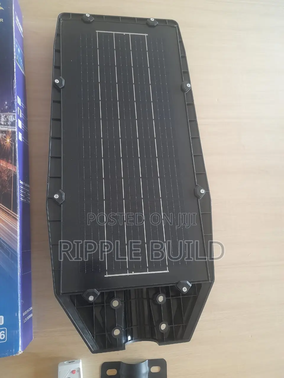 400W All-in-One Solar Street Light IP66 AAS-P400 Remote