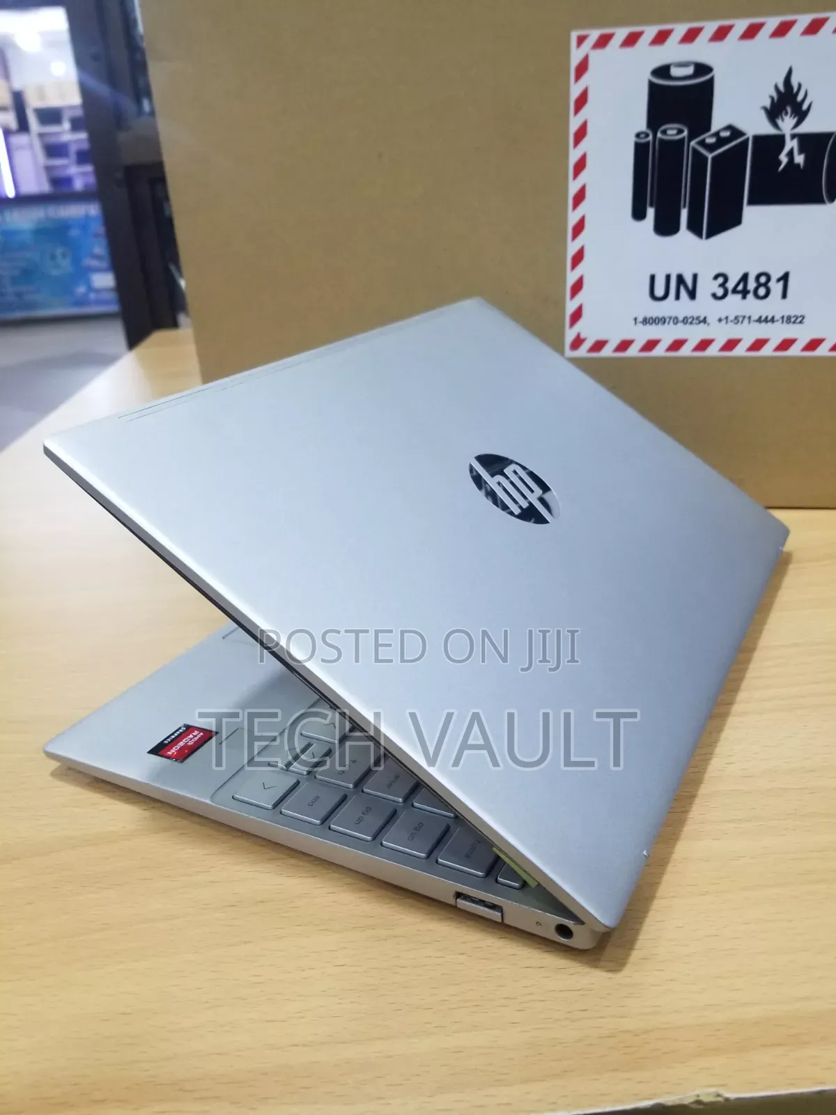 New Laptop HP Pavilion 13z 16GB AMD Ryzen 7 SSD 512GB