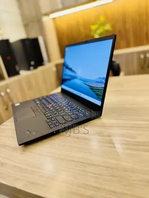 New Laptop Lenovo ThinkPad X1 Carbon 16GB Intel Core i7 SSD 256GB