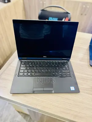 New Laptop Dell Latitude 7390 2-in-1 8GB Intel Core i5 SSD 256GB