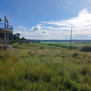 Lake View Plot With House on Quick Sale Garuga Ntebe 11decimals