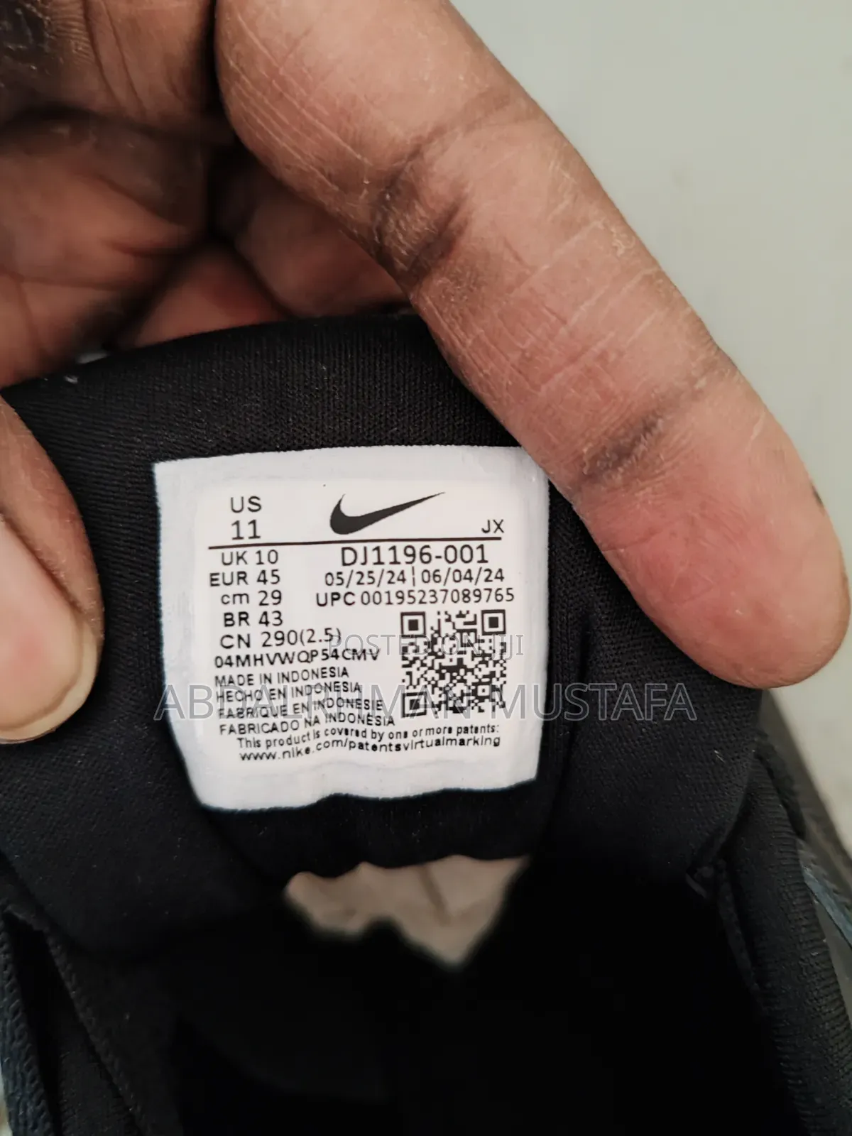 Original Nike Shoes With Company Box, Size 45 All Black