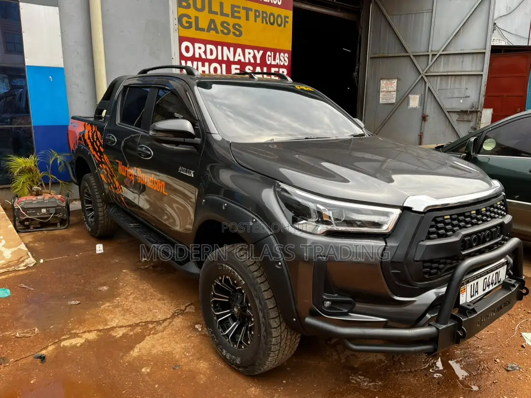 Toyota Hilux Revo Double Cab Deisel 2.4 RWD 2022 Gray