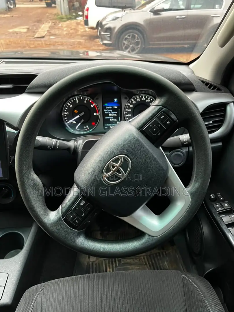 Toyota Hilux Revo Double Cab Deisel 2.4 RWD 2022 Gray