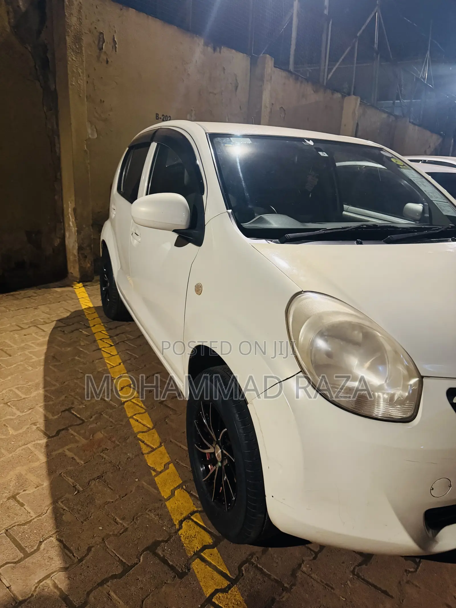 Toyota Passo 1.0 AWD 2011 Off white