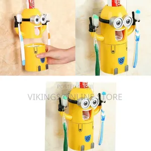 Automatic Minions Wash Kit One Toothpaste and Two Toothbrush Holders