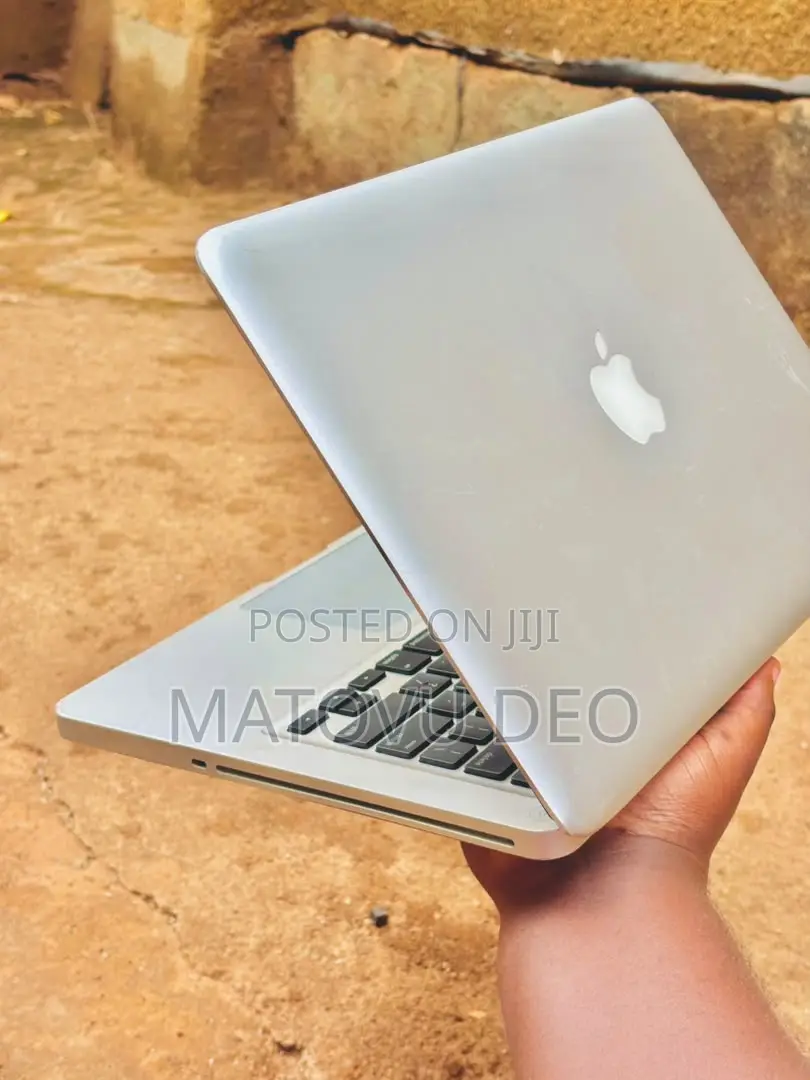 Laptop Apple MacBook Pro 8GB Intel Core i5 SSD 128GB