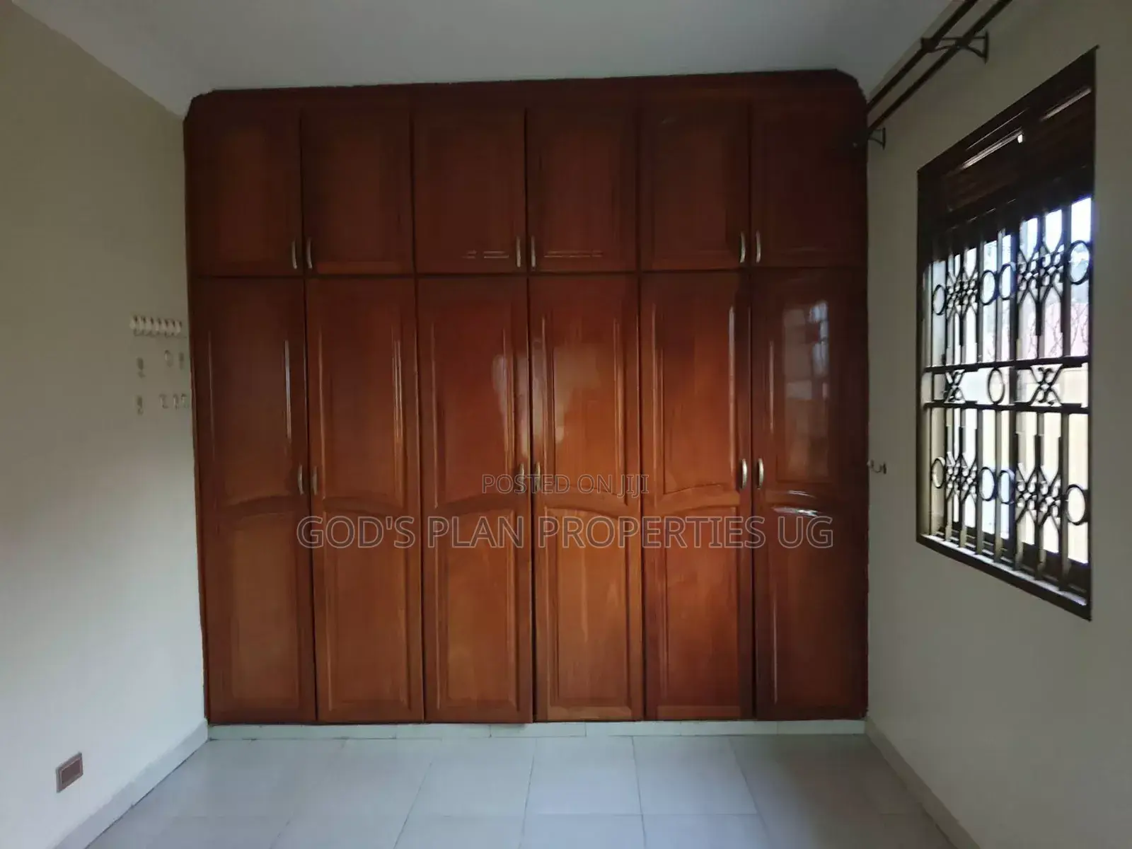 3bdrm Apartment in Nsambya, Central Division for rent