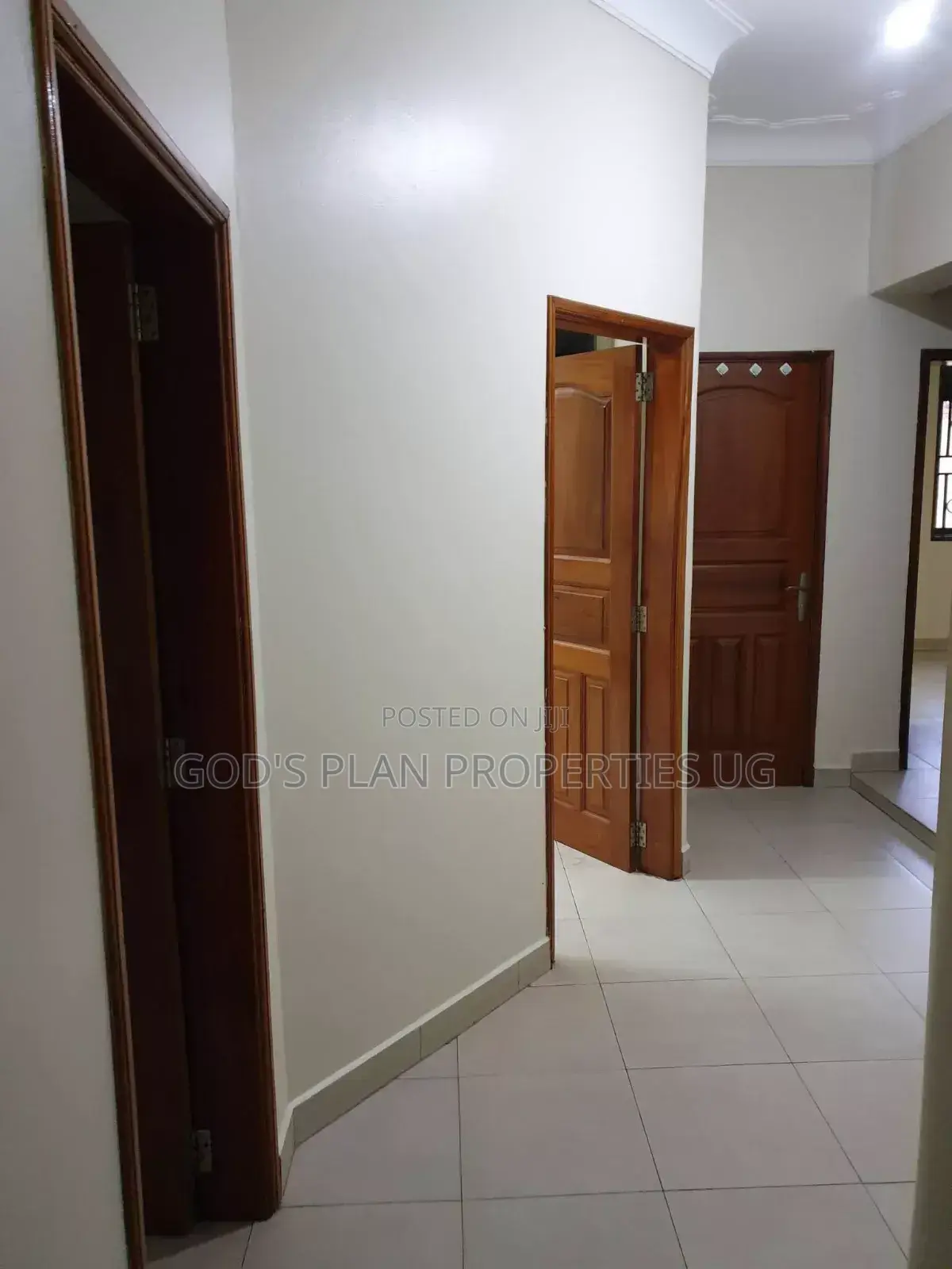 3bdrm Apartment in Nsambya, Central Division for rent