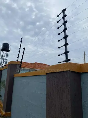 Electric Fence System for Home Security