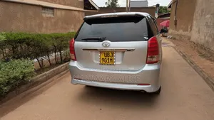Toyota Wish 2005 Silver