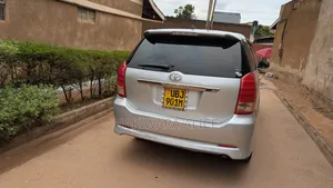 Toyota Wish 2005 Silver