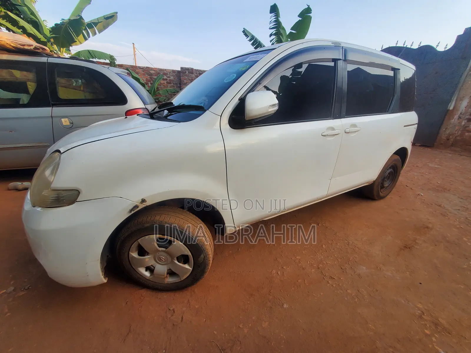Toyota Sienta 2006 White