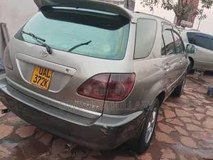 Toyota Allex 2000 Black