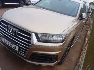 Audi Q7 2017 Gold