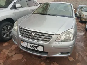 Toyota Premio 2018 Black