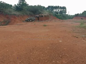 4.7 Acres for Sale Touching Tarmac
