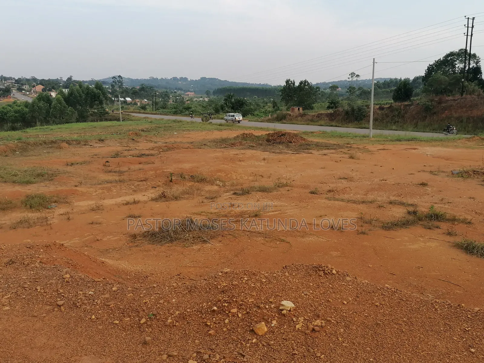 4.7 Acres for Sale Touching Tarmac