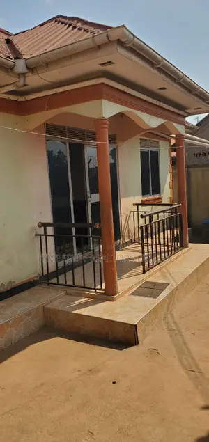3bdrm House in Division A for sale