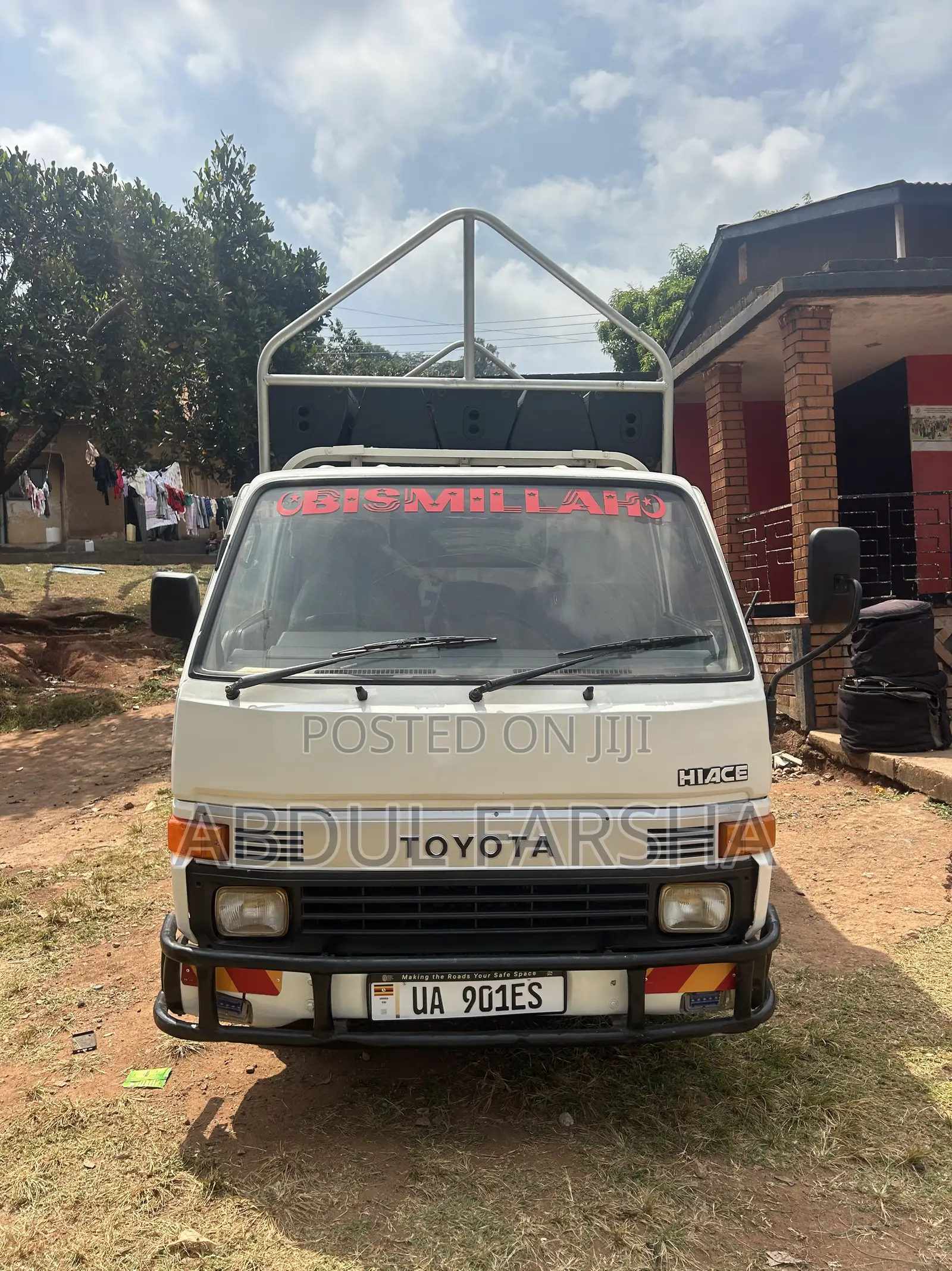 Toyota HiAce 1998 White