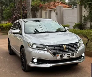 Toyota Premio 2016 Silver