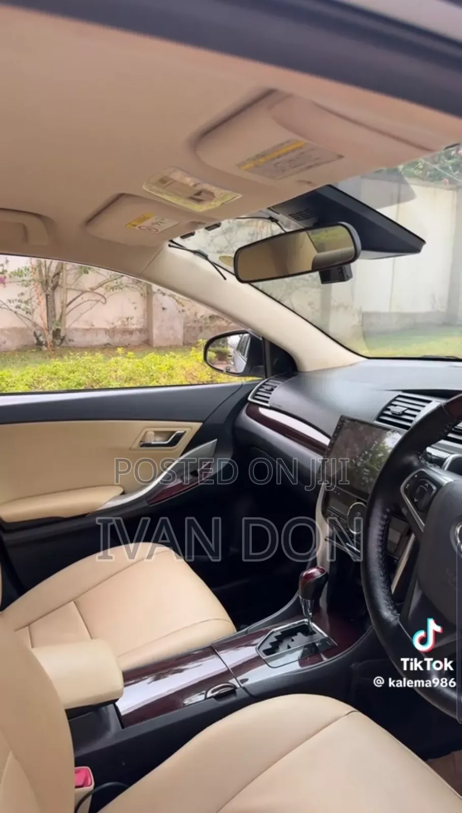Toyota Premio 2016 Silver