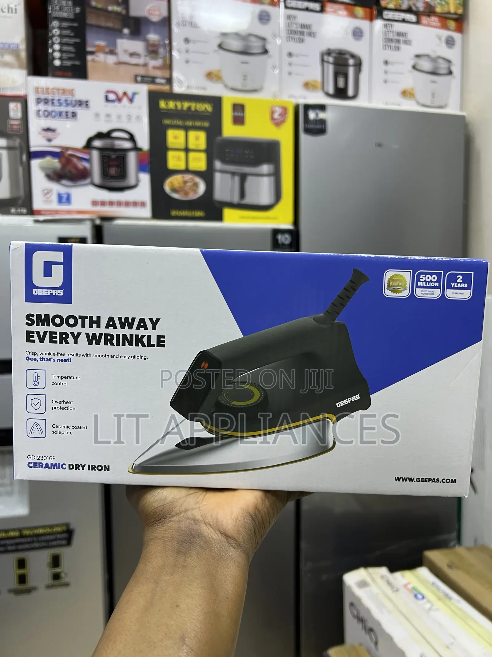 Geepas Dry Iron With a Ceramic Coating and Original Stainless Body.