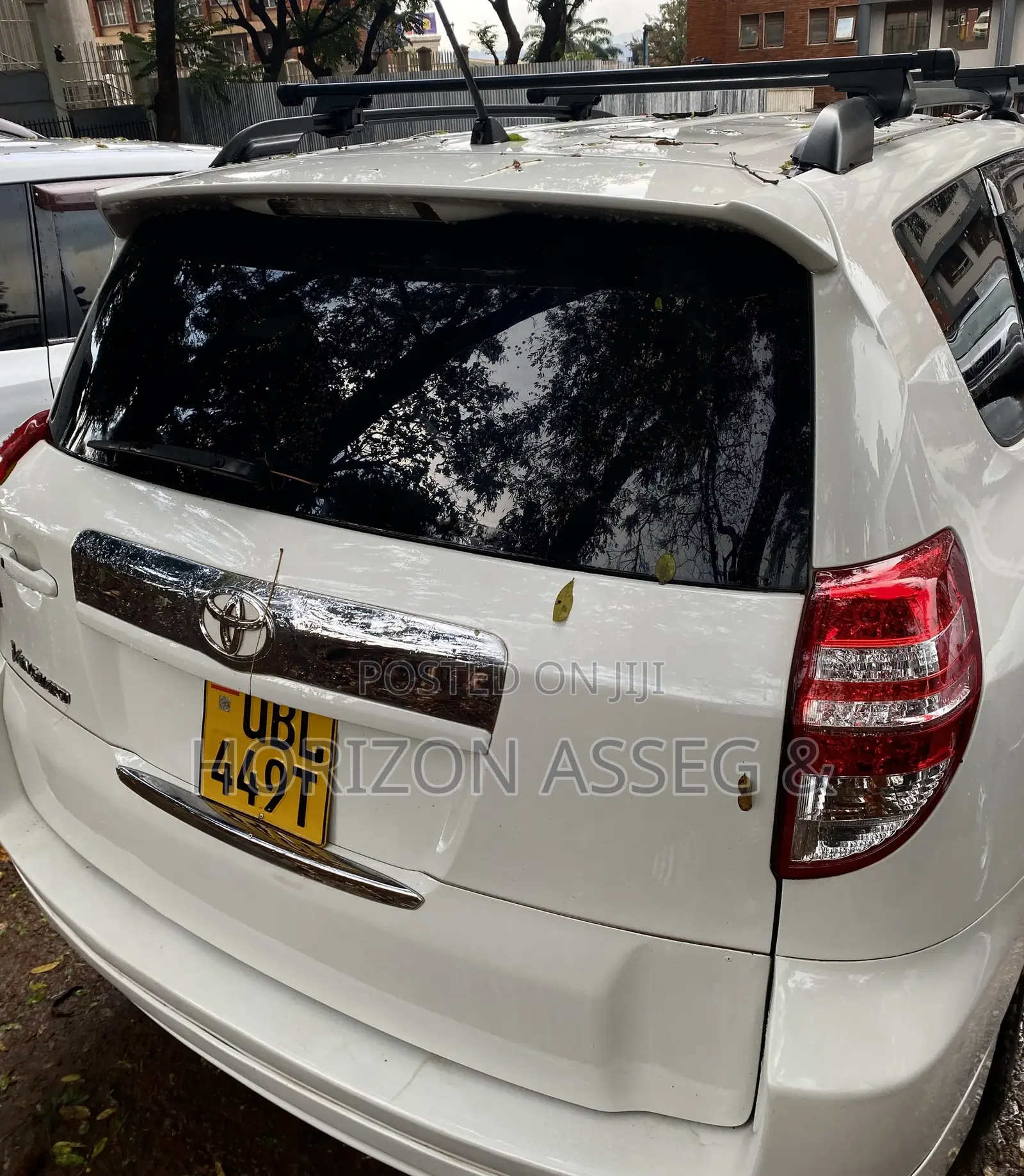 Toyota Vanguard 2009 White