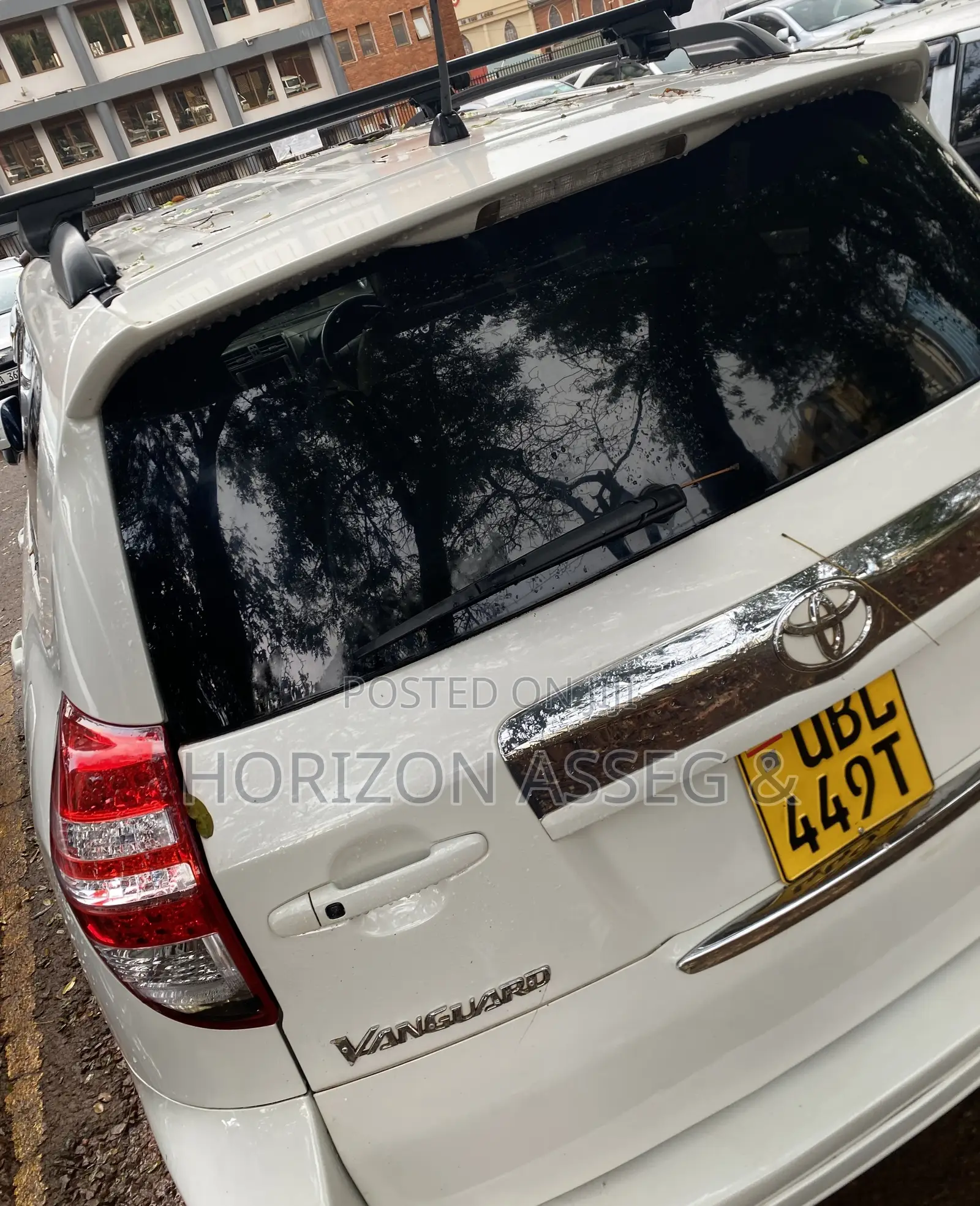 Toyota Vanguard 2009 White