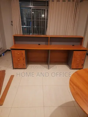 Work Station Table 4seater