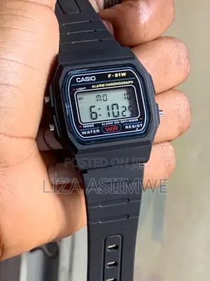 Classic Casio F-91w Digital Watch Featuring a Black Resin Strap