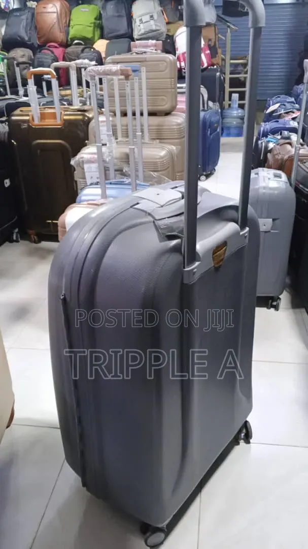 Extra Large Traveller's Choice Suitcase