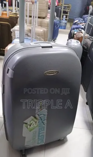Extra Large Traveller's Choice Suitcase