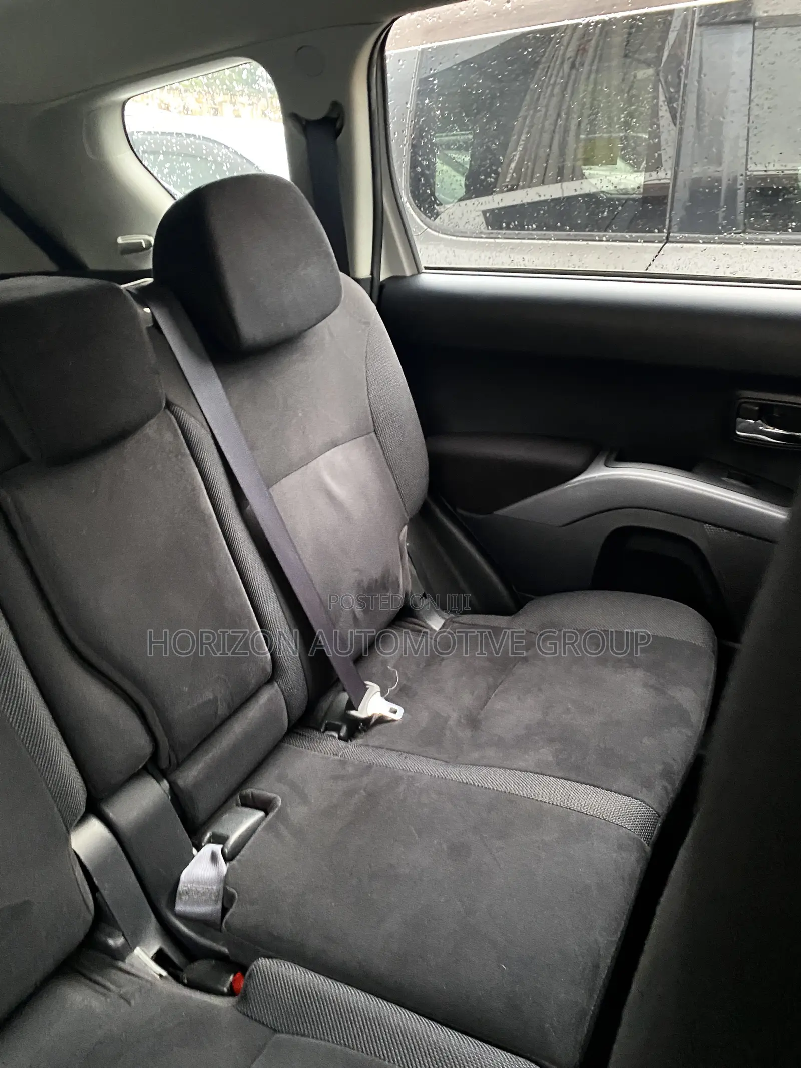 Mitsubishi Outlander ES 2010 White