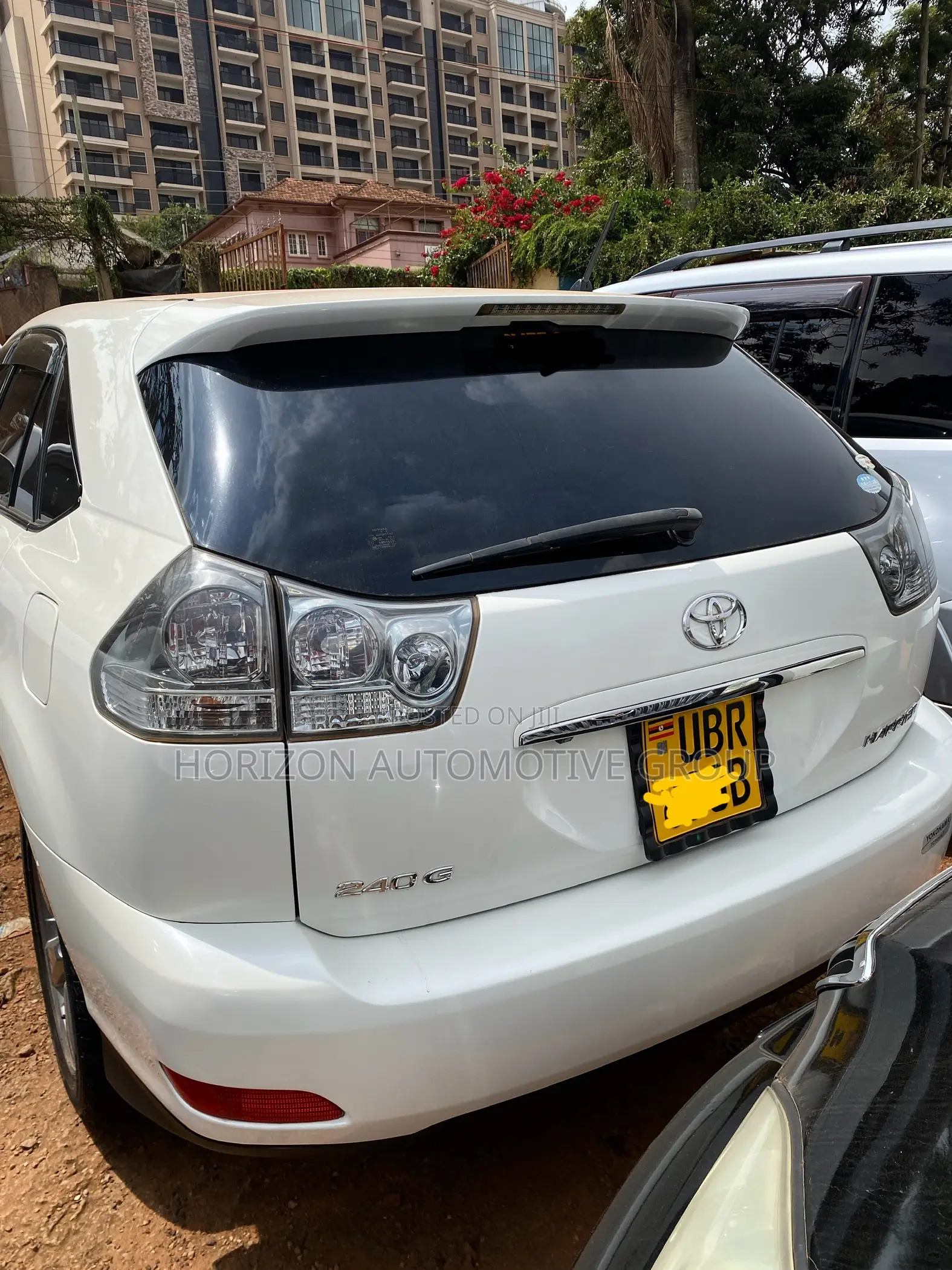 Toyota Harrier 2.4 4WD 2011 White