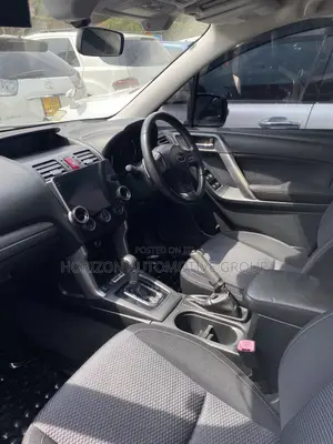 Subaru Forester 2.0D X 2012 White