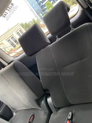 Toyota Noah 2.0 143hp FWD (8 Seater) 2011 Black