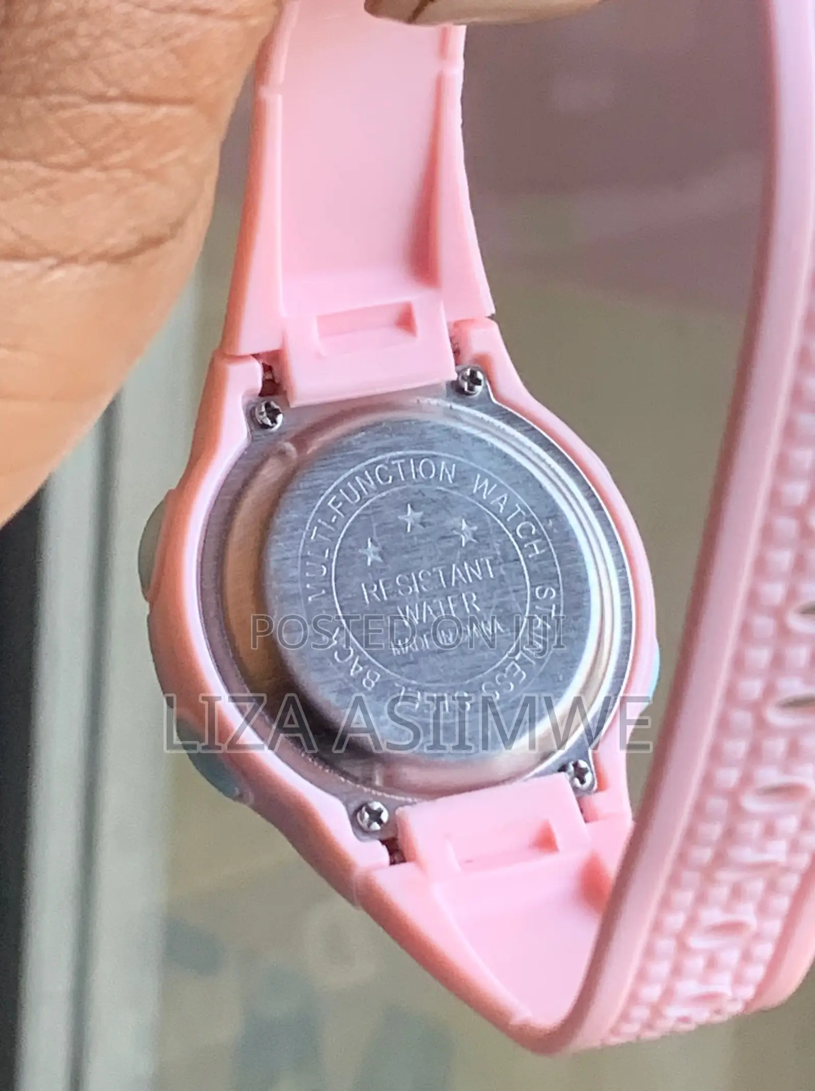 Huiker HK620 Kids Watch Features a Pastel Pink Silicone Strap