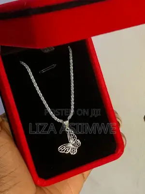 Silver Heart Pendant Necklace Features a Sparkling Cubic Zirconia