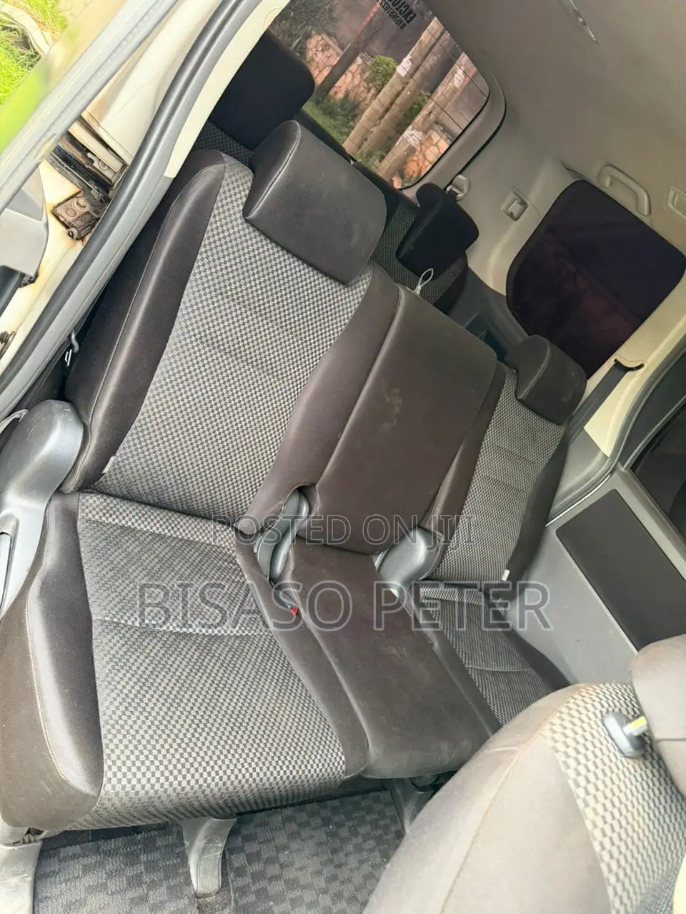 Toyota Noah 2009 White