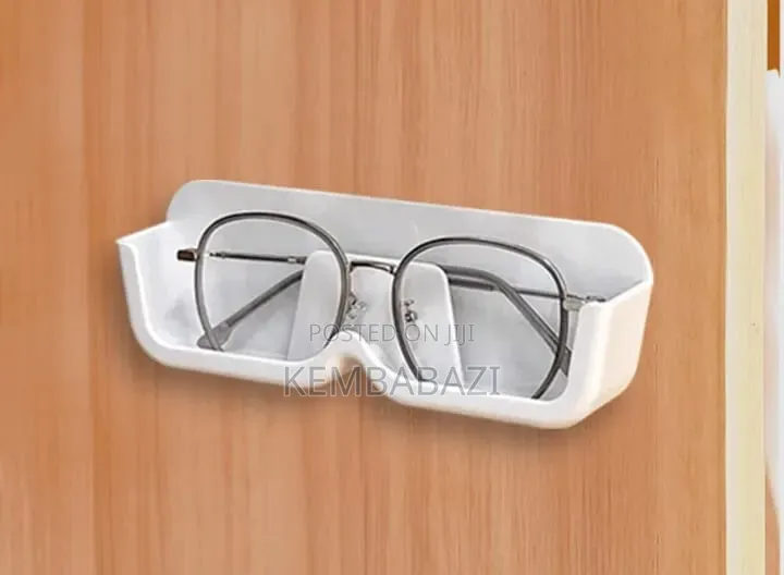 1piece Wall-Mounted Glass Holder