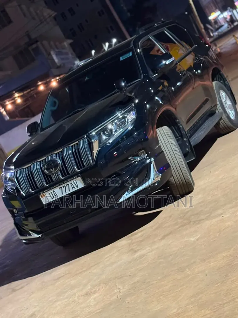 Toyota Land Cruiser Prado 2018 Gray